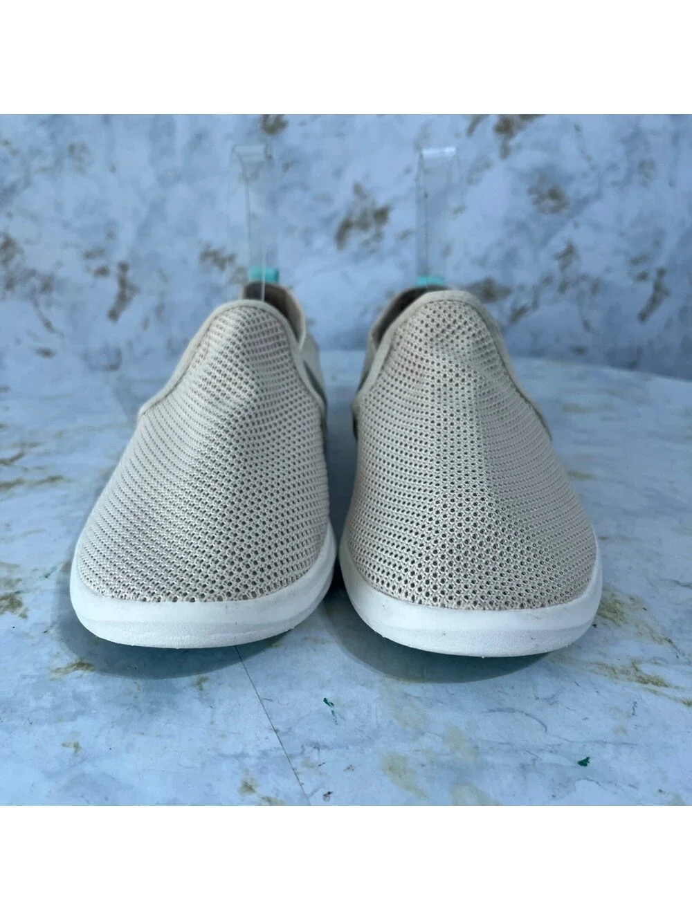 OluKai Hale‘iwa Women's Sz 6.5 Shoes Beige White Slip On Comfort Casual Sneakers